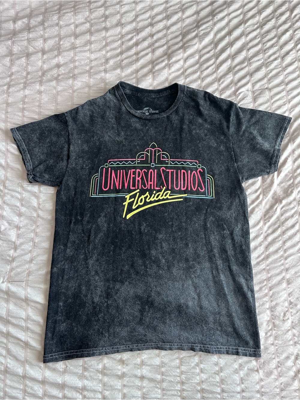 Universal Studios Florida Neon Black Graphic T-Shirt (M)